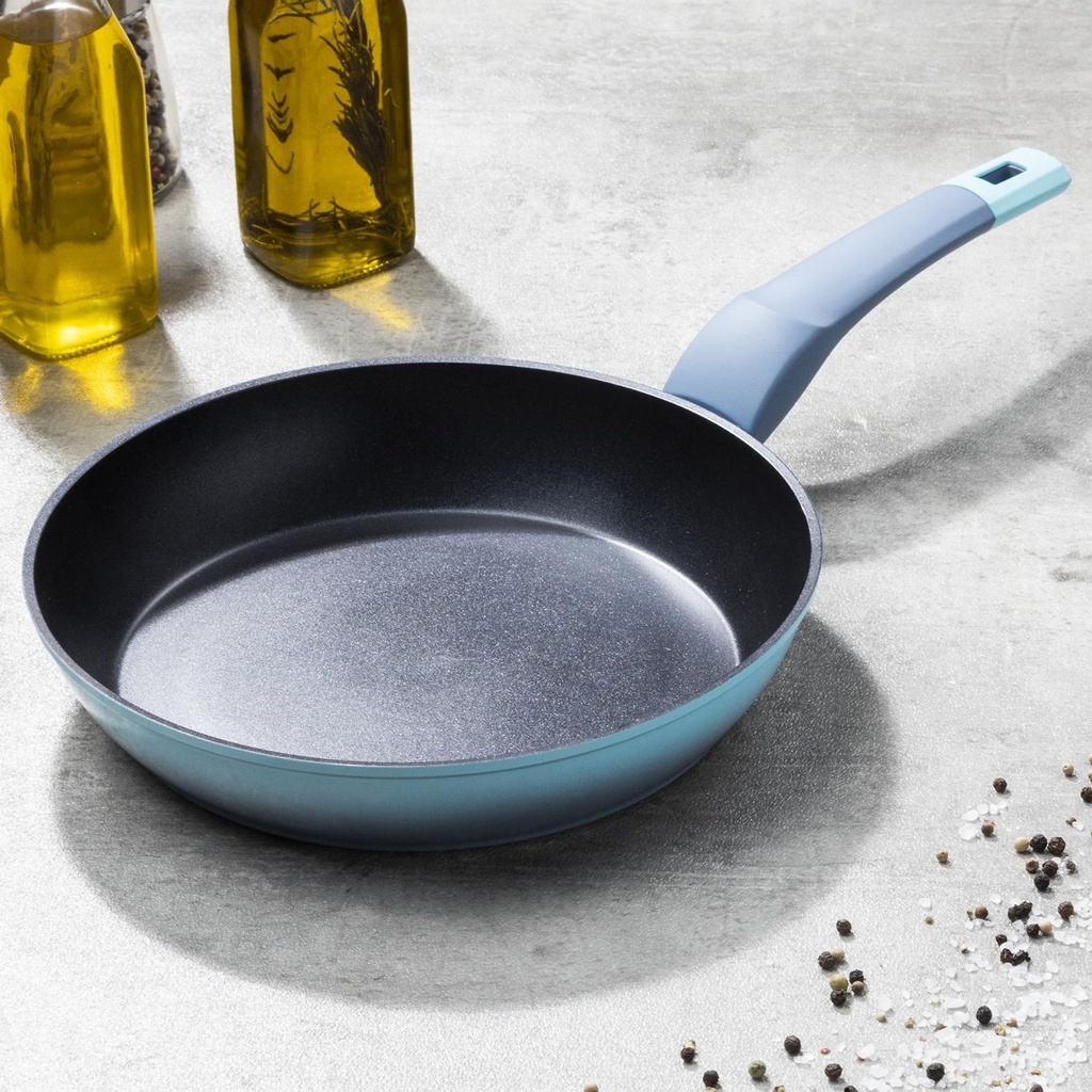 -24-cm-Aluminium-Pfanne-mit-Antihaftbeschichtung-und-Soft-Touch-Griff-Pfanne--Bratpfanne--Pfannkuchenpfanne--Spiegeleipfanne--Pfanne-24-cm-gravidus-11409.jpg